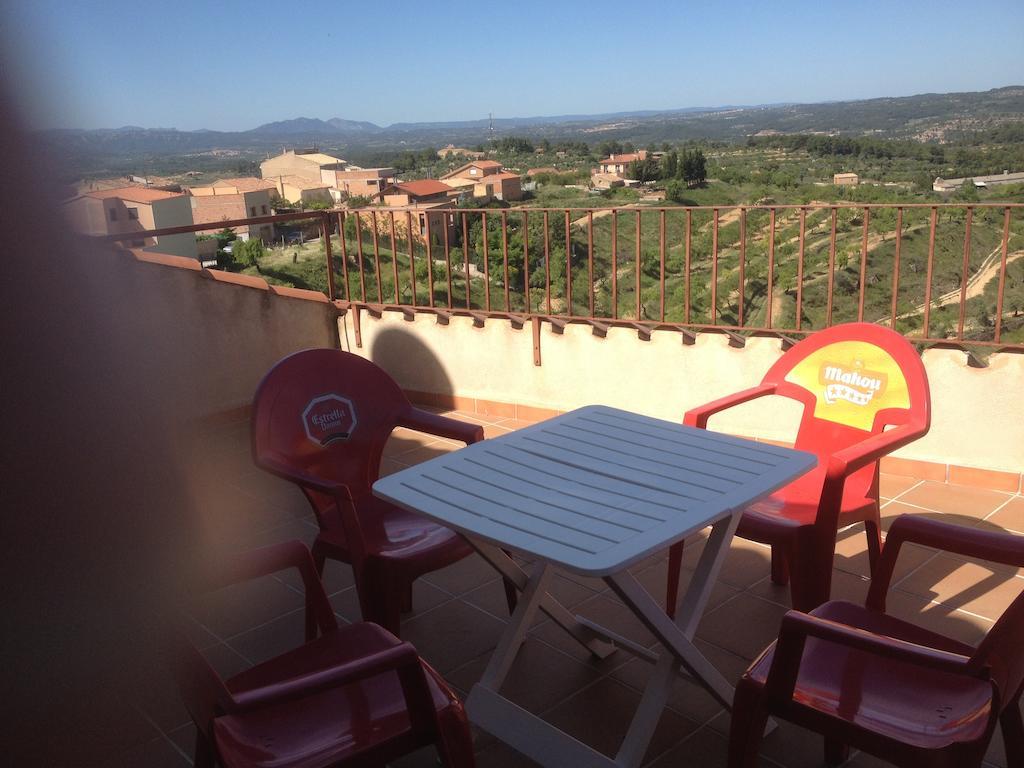 Apartaments La Fabrica Horta de Sant Joan Zimmer foto