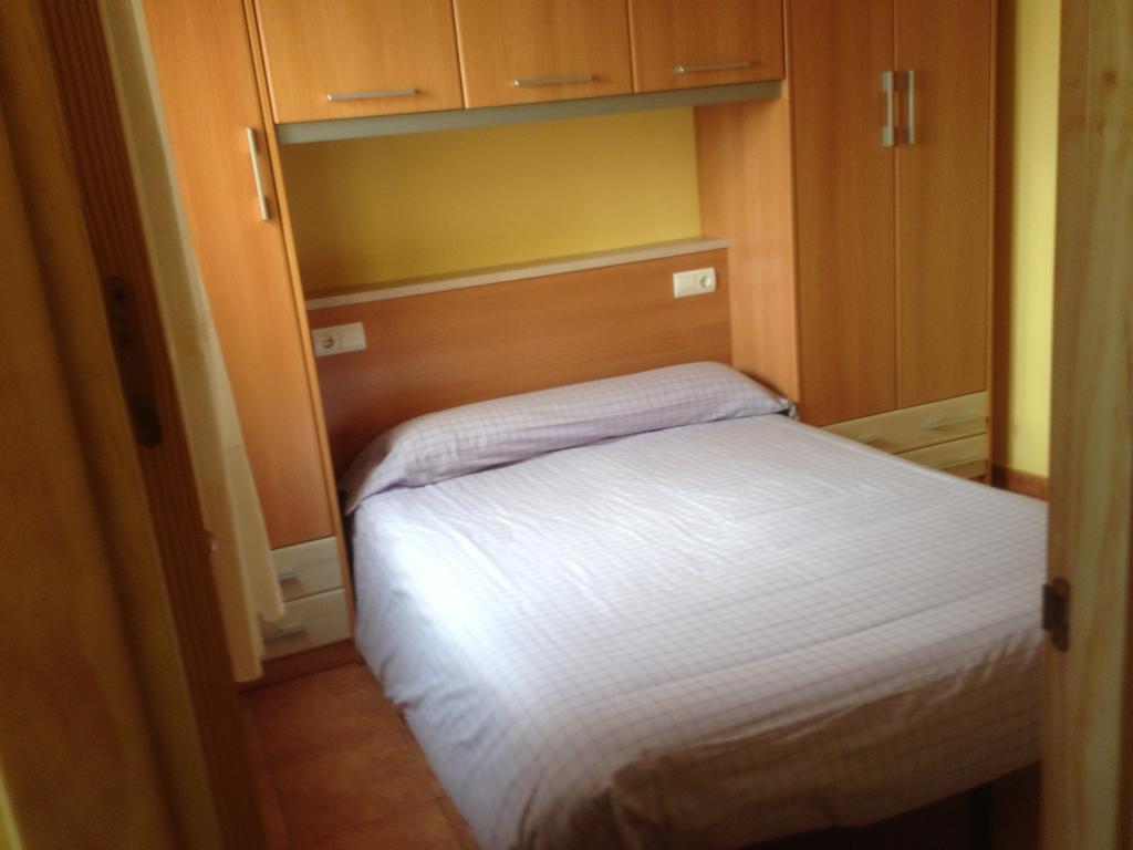 Apartaments La Fabrica Horta de Sant Joan Zimmer foto
