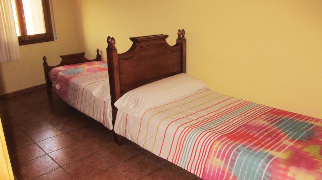 Apartaments La Fabrica Horta de Sant Joan Zimmer foto