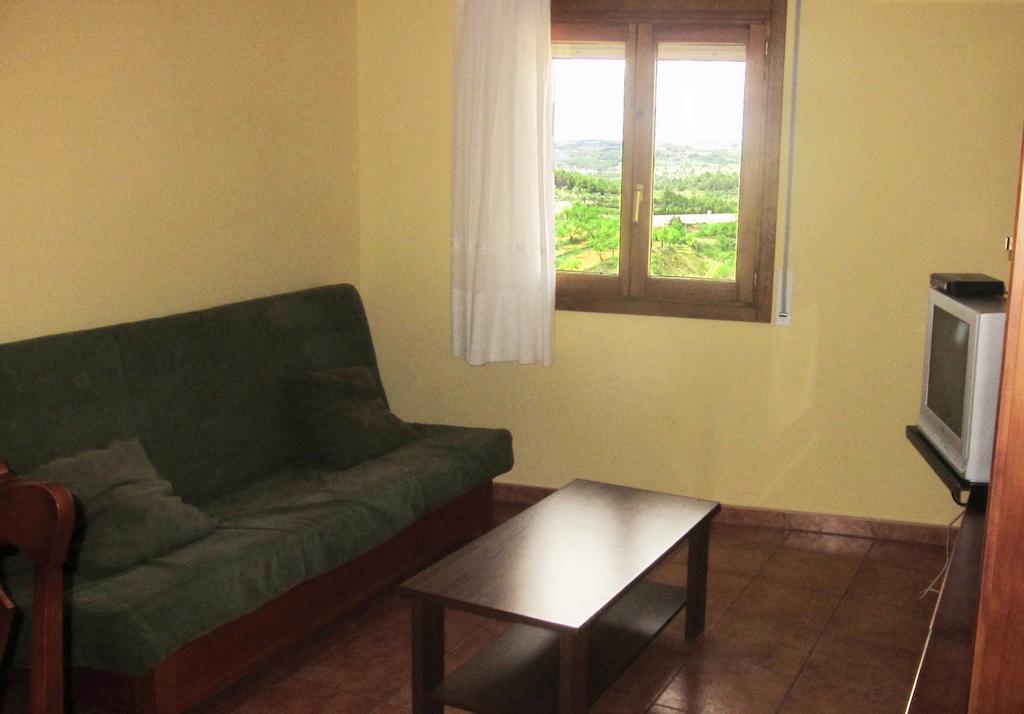 Apartaments La Fabrica Horta de Sant Joan Zimmer foto